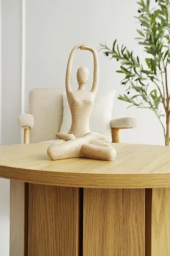 Figurka Pearl 100
