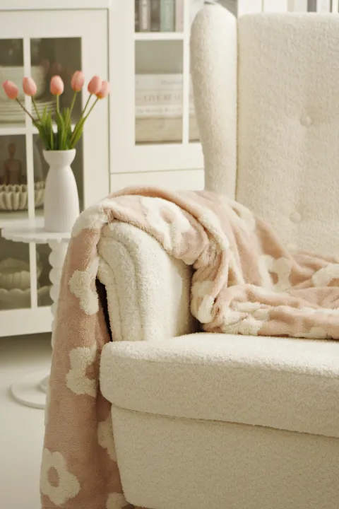 Koc żakardowy Daisy 63 (różowy/biały)