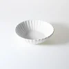 Zestaw talerzy porcelanowych Lotus 18 elementów (biały)