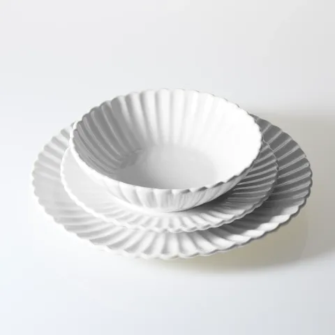 Zestaw talerzy porcelanowych Lotus 18 elementów (biały)